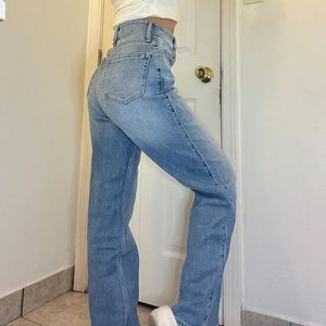 NWOT Hollister Ultra High Rise Dad Jean Vintage Stretch Light Wash Denim